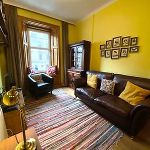 Apartment Charming 1 Bedroom, Edinburgh